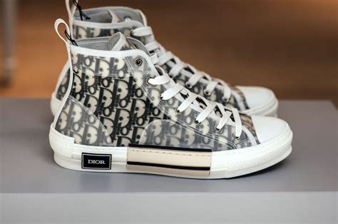 convers por dior|how much are dior converse shoes.